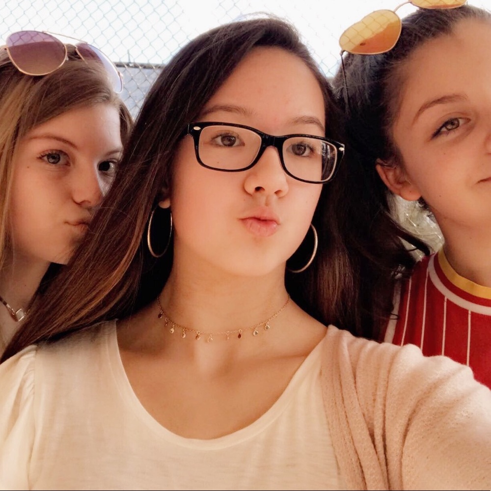 Meet your Posher, Ava